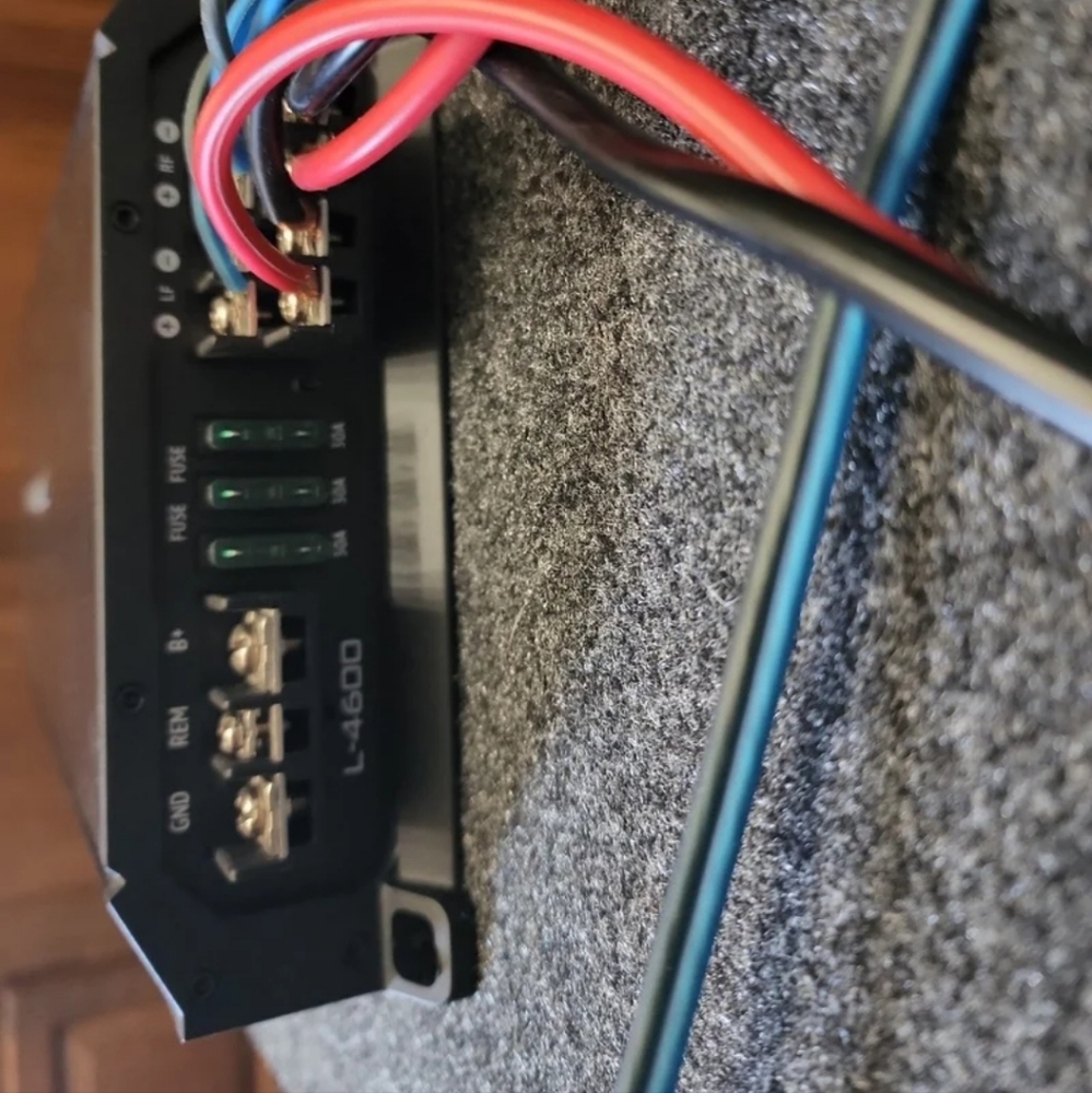 Car amplifier - Picture 3 of 3
